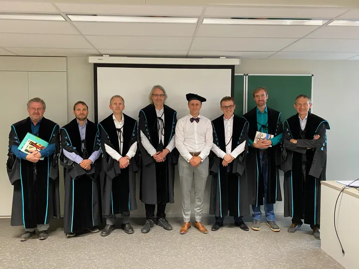 Thomas Mortier with his PhD jury